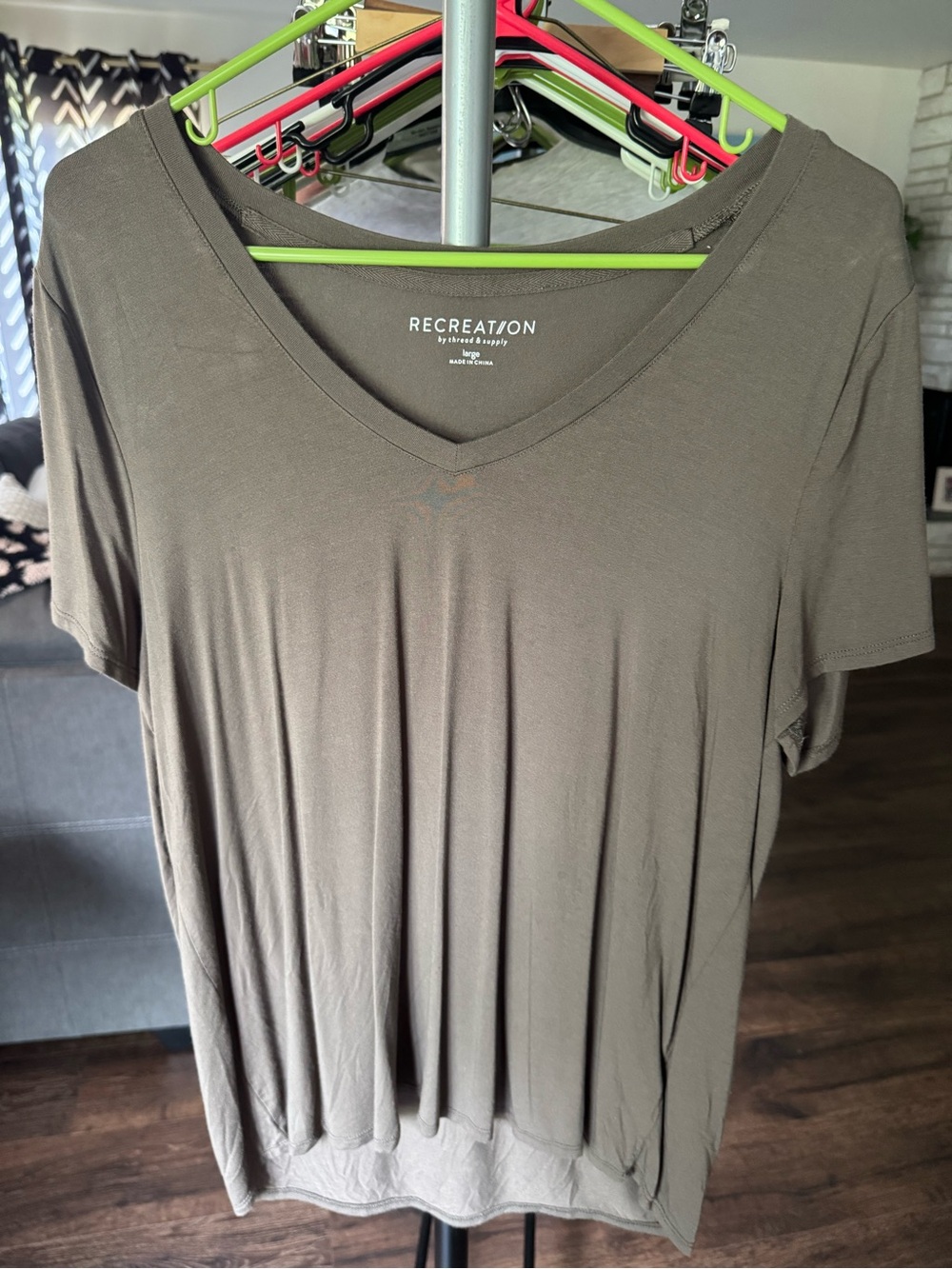 Recreation Women’s V-Neck Short Sleeve Tee — Olive